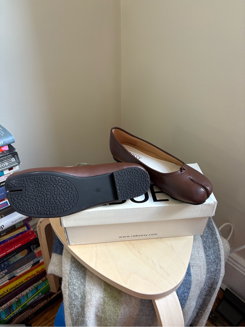 NWT Raboesy Tabi Ballet Flats Brown Size 9 - Picture 3 of 4
